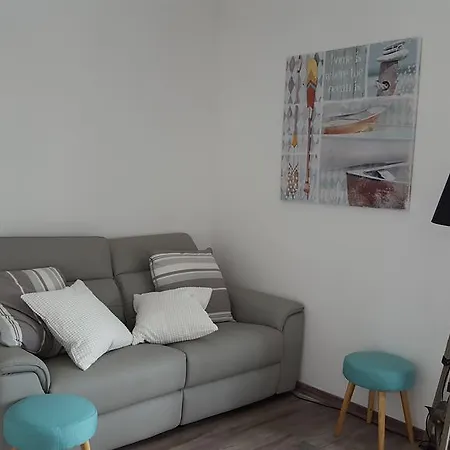 Route Saint Martin Apartment